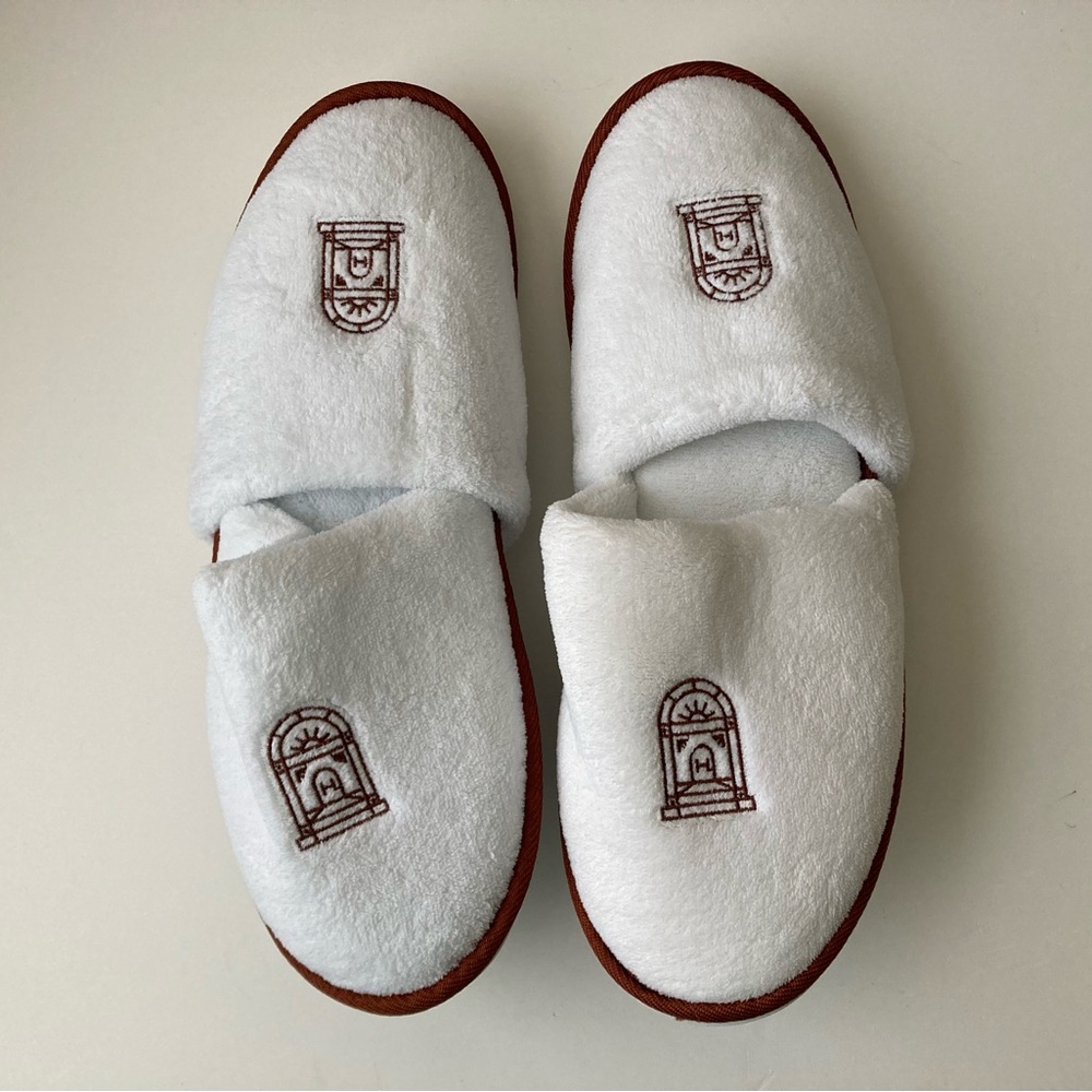 2 Luxury Hotel Spa White Slippers New Unisex